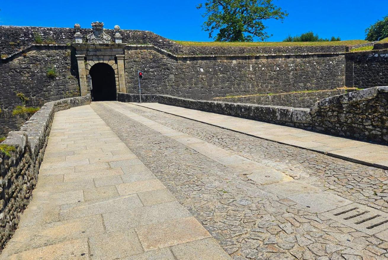Alojamento Fortaleza Valença Kültér fotó